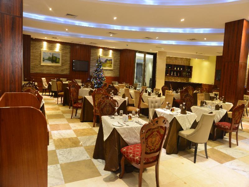 Golden Tulip Essential Lagos Airport Hotel Εξωτερικό φωτογραφία