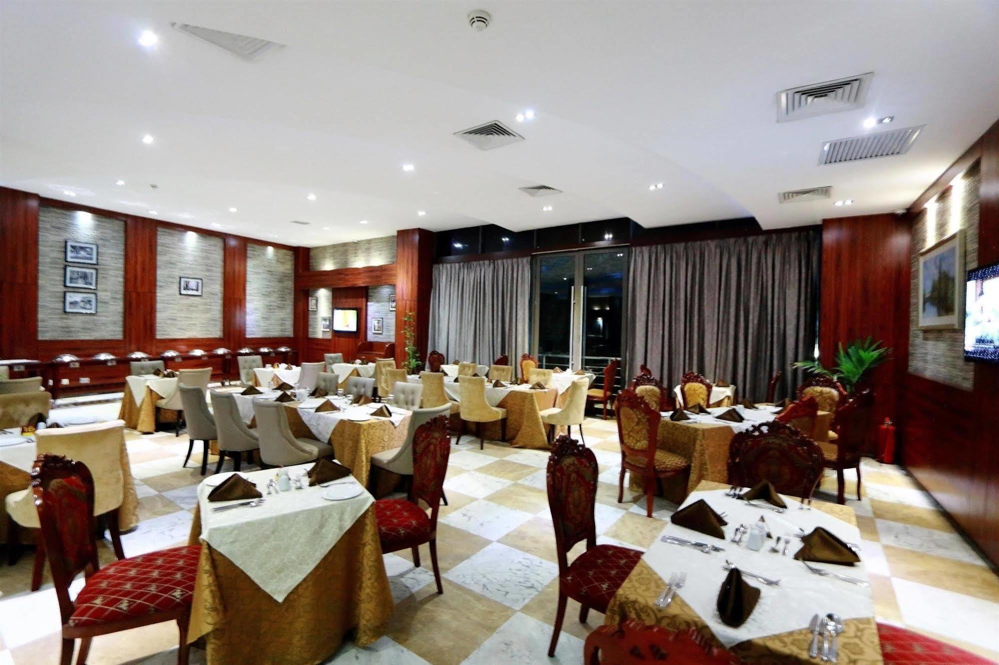 Golden Tulip Essential Lagos Airport Hotel Εξωτερικό φωτογραφία